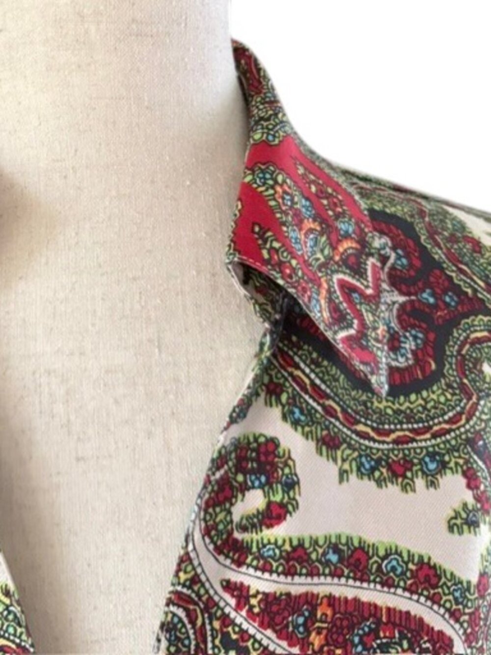 Talbots Women’s 100% Silk Blouse Paisley Print Button Front Collar V-Neck 14 EUC - Picture 5 of 16
